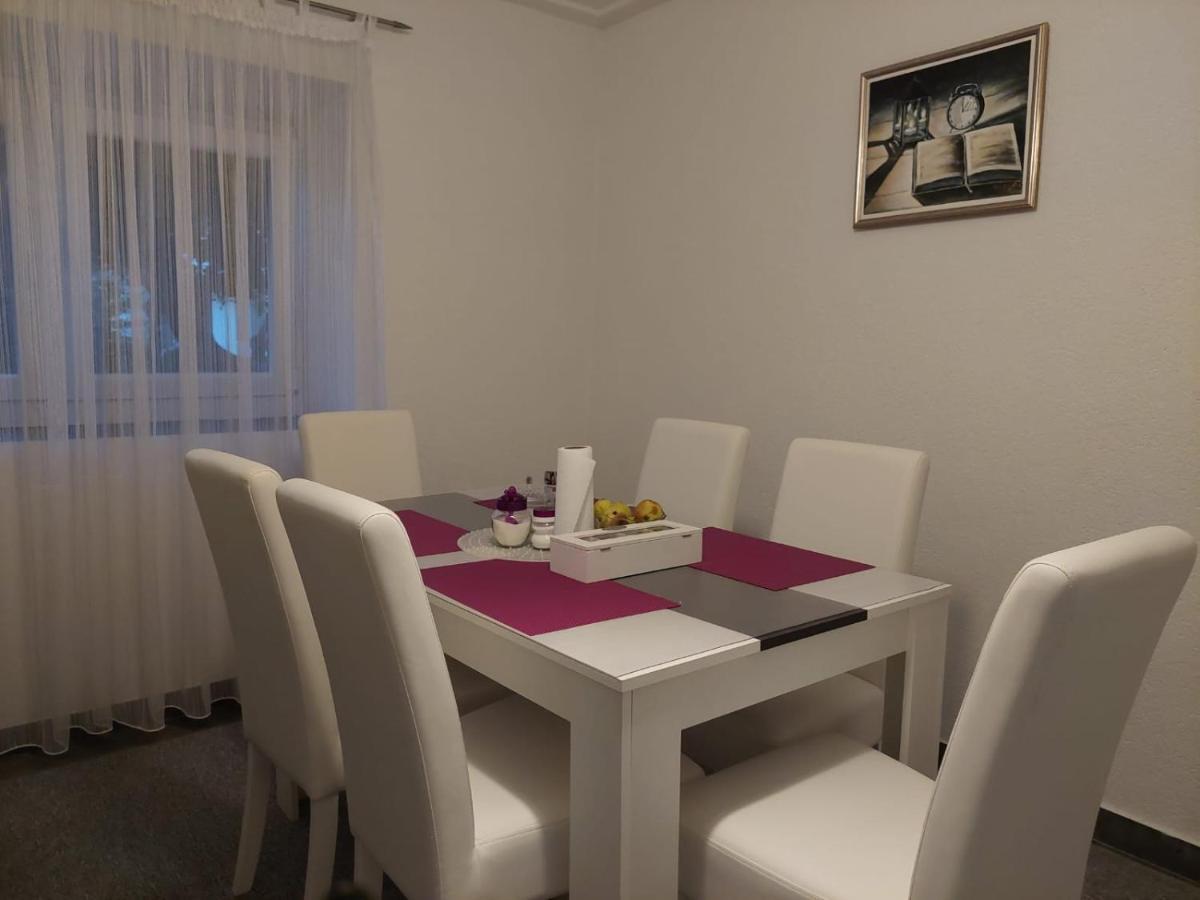 Apartman Amelaa Kulen Vakuf Exteriér fotografie
