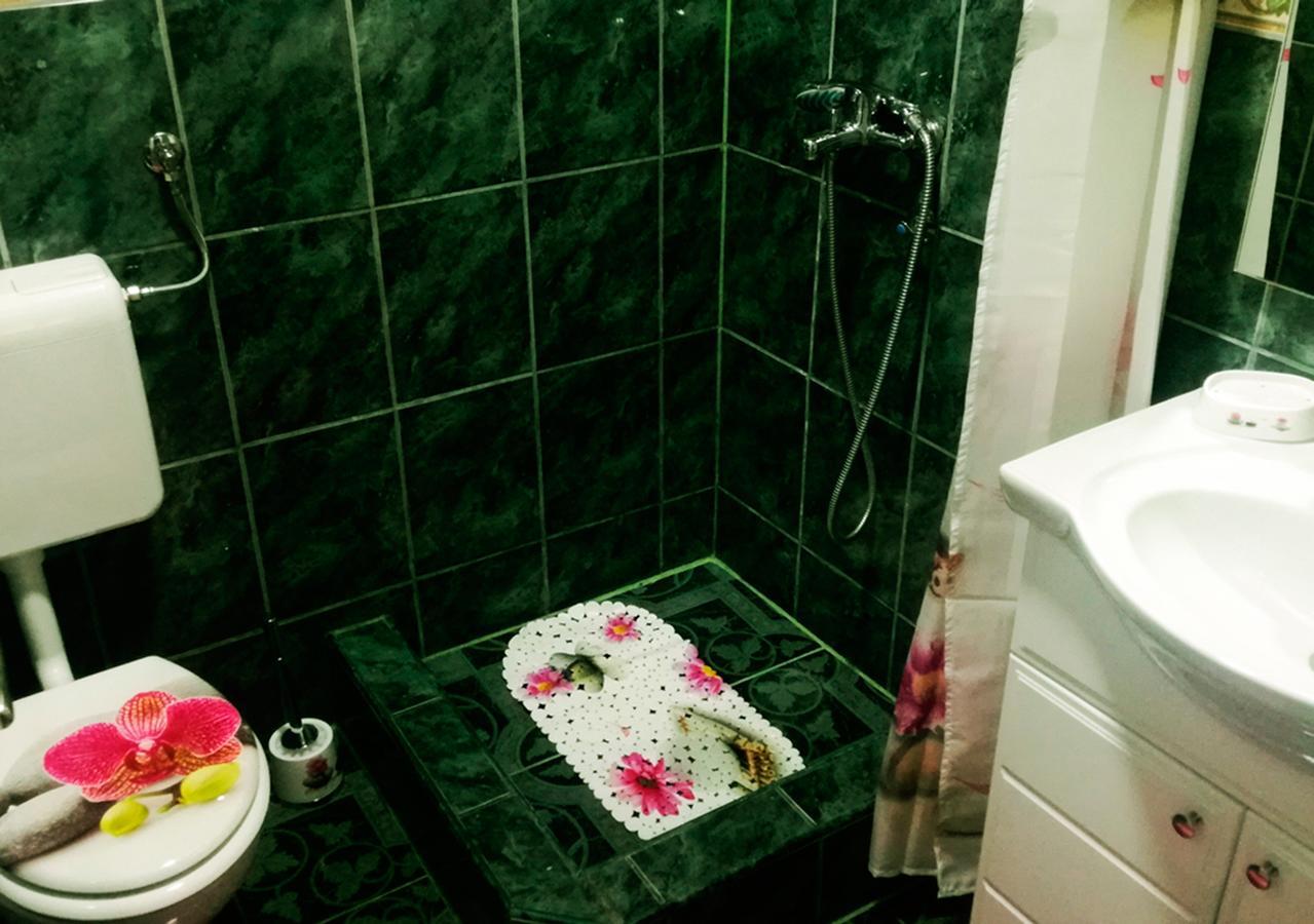Apartman Amelaa Kulen Vakuf Exteriér fotografie